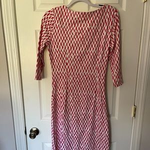 J. McLaughlin Stretch Pink and White Patterned Shift Dress - Medium